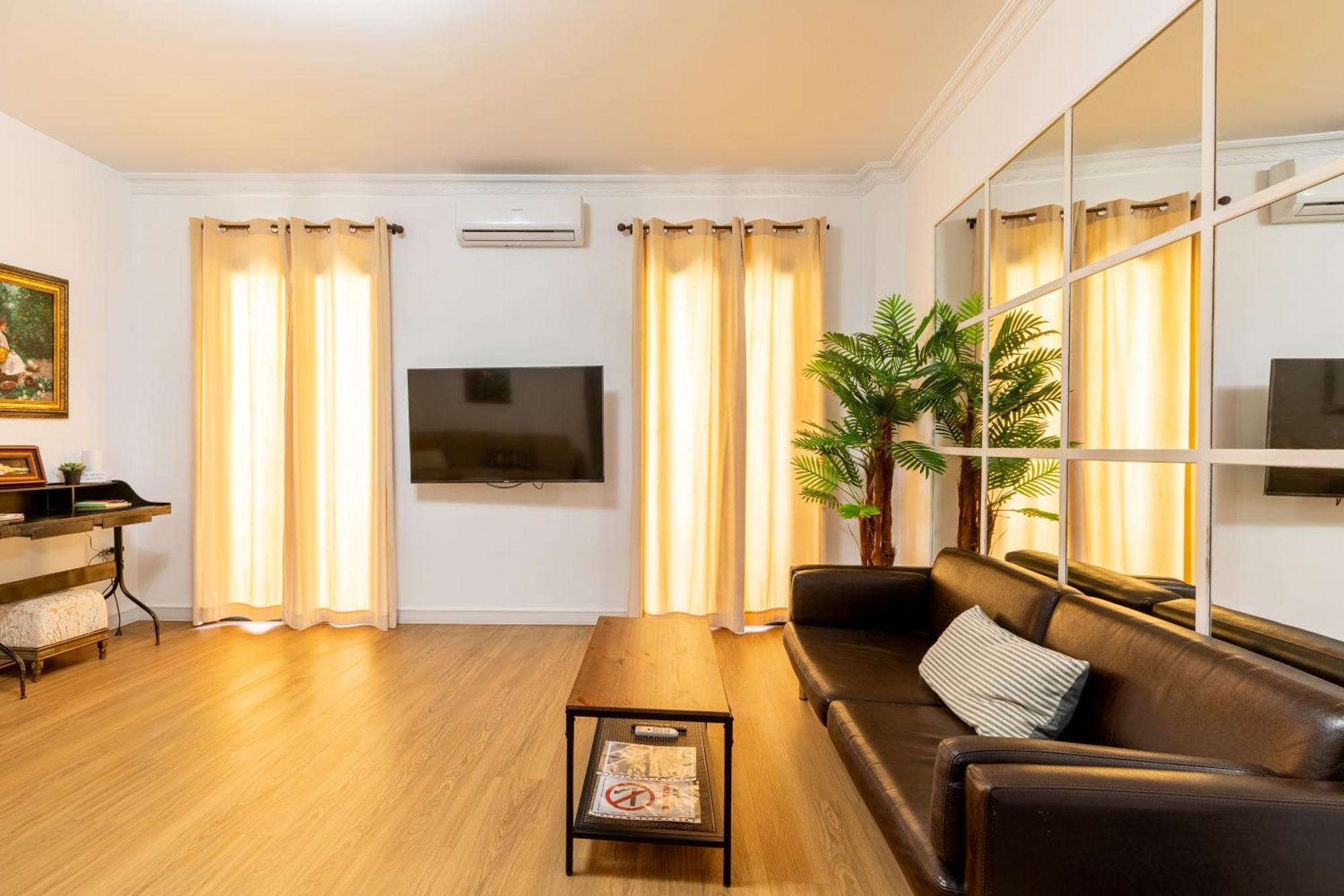 House Sevillana Parking Ngoại thất bức ảnh