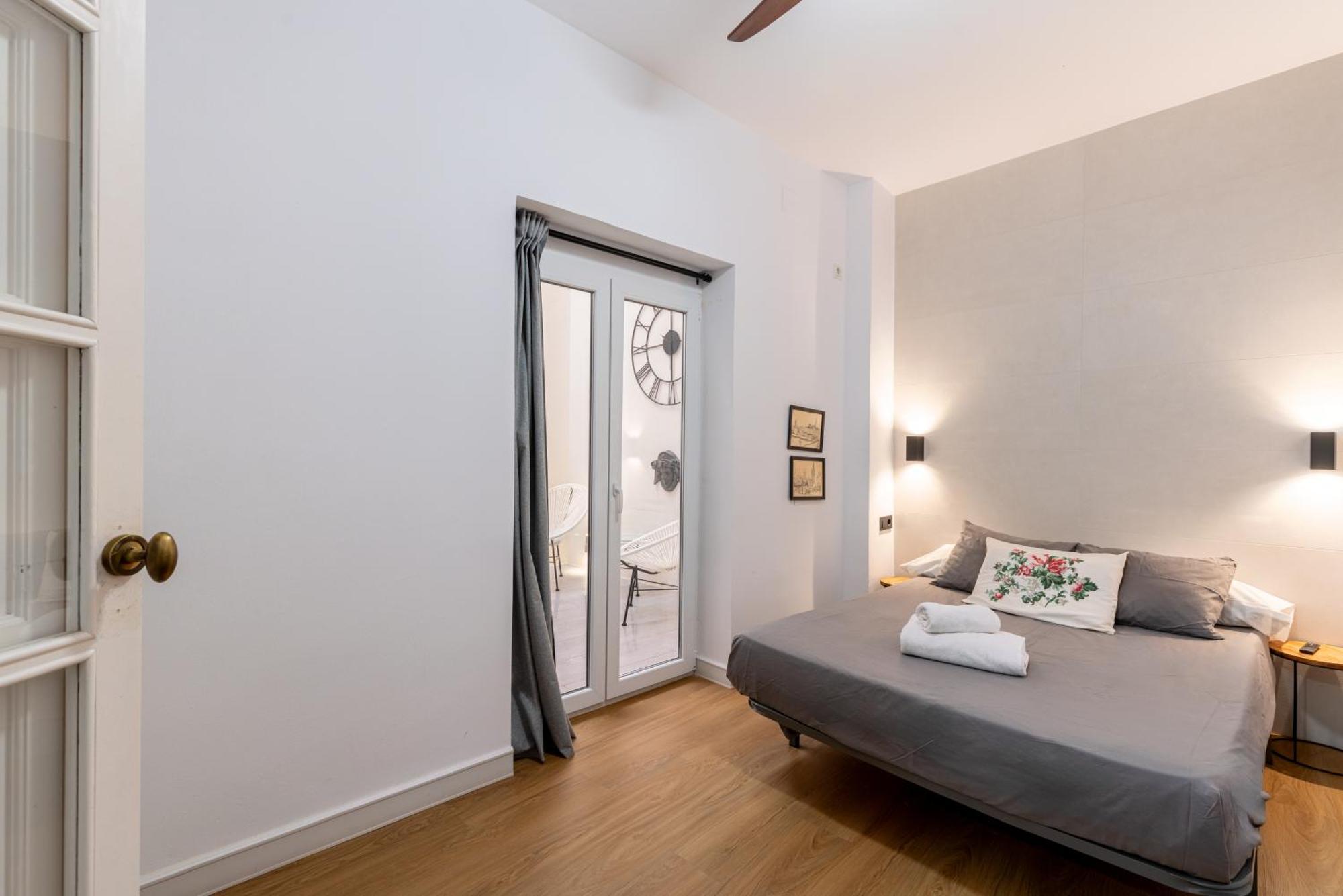 House Sevillana Parking Ngoại thất bức ảnh